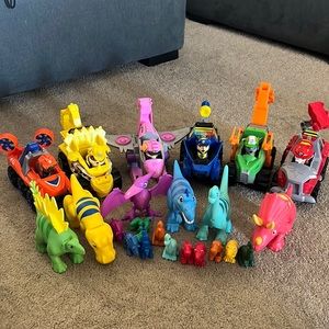 Gently used Dino Pups, Vehicles and Dinosaurs. Only used inside!!